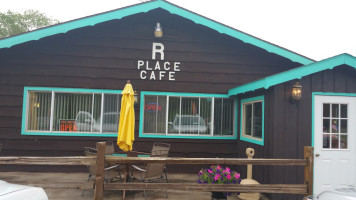 R Place Cafe outside