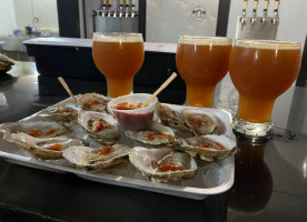 Welton Brewing Co And Oyster food