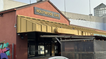 Hollywood Cafe outside