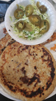 Medina’s Tacos food