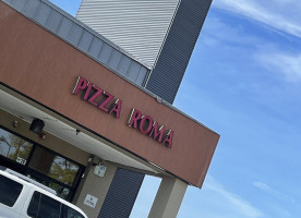 Pizza Roma outside