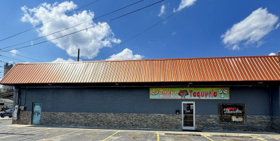 Estela’s Taqueria food