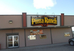 Pizza Ranch food