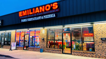 Emilianos Pizza 2 food