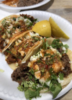 Chalios Tacos Y Tortas food