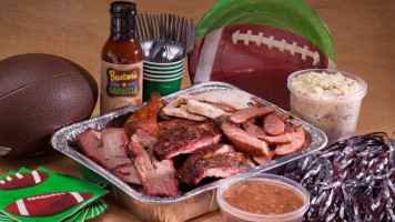 Buster's Texas Style Barbecue food