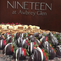 NINETEEN at Awbrey Glen food