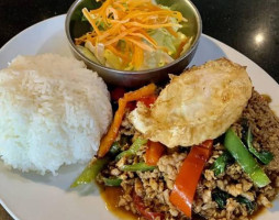 Sweetee Thai Cafe food