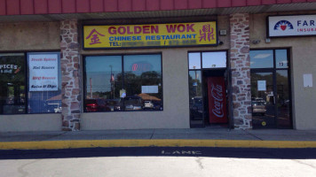 Golden Wok outside