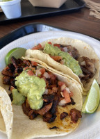 Victor's Taco Shop food