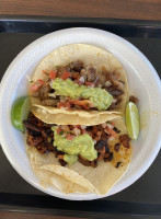 Victor's Taco Shop food