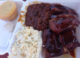 Oink Johnson's Southern Bbq food