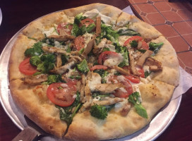 Hickory Station Pizzeria And Grill food