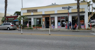 Guichos Eatery inside