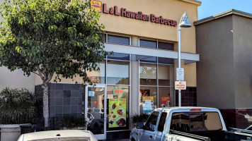 L&l Hawaiian Barbecue outside