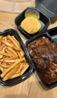 Britt's Bbq And Catering food