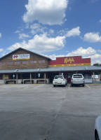 Rudy's Country Store & Bar-B-Q inside