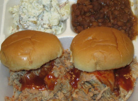 Georgia Butts Bbq food