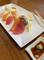 Mio Sushi inside