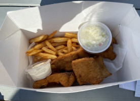 Cap 'n Ron 's Fish 'n ' Chips food