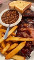 Oakwood Express Smokehouse Grill food