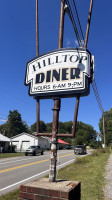 Hilltop Diner outside