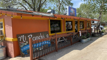 Mi Ranchito outside