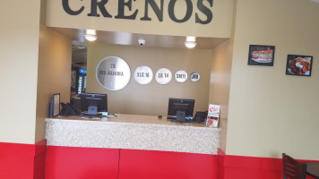 Crenos Pizza inside