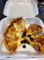 Irene's Pizza food