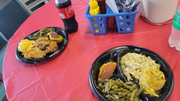 Benny Paul's Soul Food food