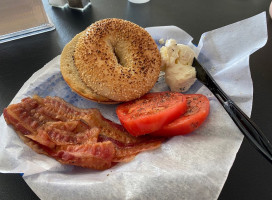 Paradise Bagels food