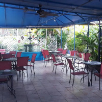 Patio Delray inside