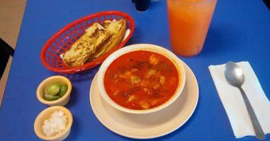 Vic's Flautas Y Tortas food