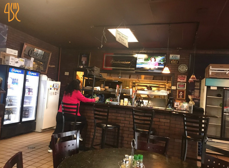 Mikey's Pizza