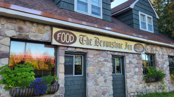 Brownstone Inn outside