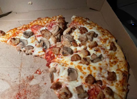 Little Caesars Pizza food