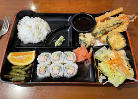 Tachi Sushi food