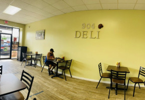 Salteñas Deli food