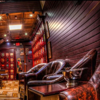 Vintage Cigar Lounge inside