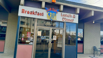 Left Fork Grill outside