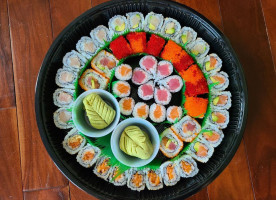 Happy Sushi food