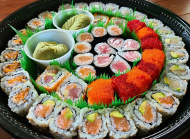 Happy Sushi food