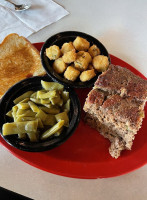 Pigskin's Bbq food