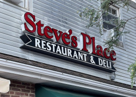 Steve's Place food