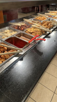 Ling's Buffet food