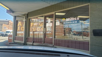 Miller's Hoagies outside