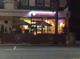 Esposito's Pizzeria outside