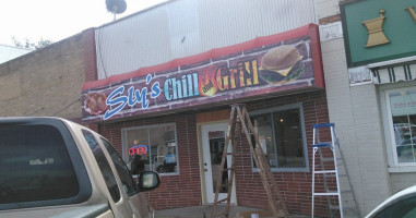 Sly's Family And Grill outside