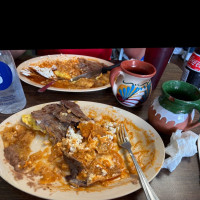 Los Chilaquiles food