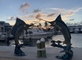 Wahoo's Seafood Bar And Grill Restaurant outside